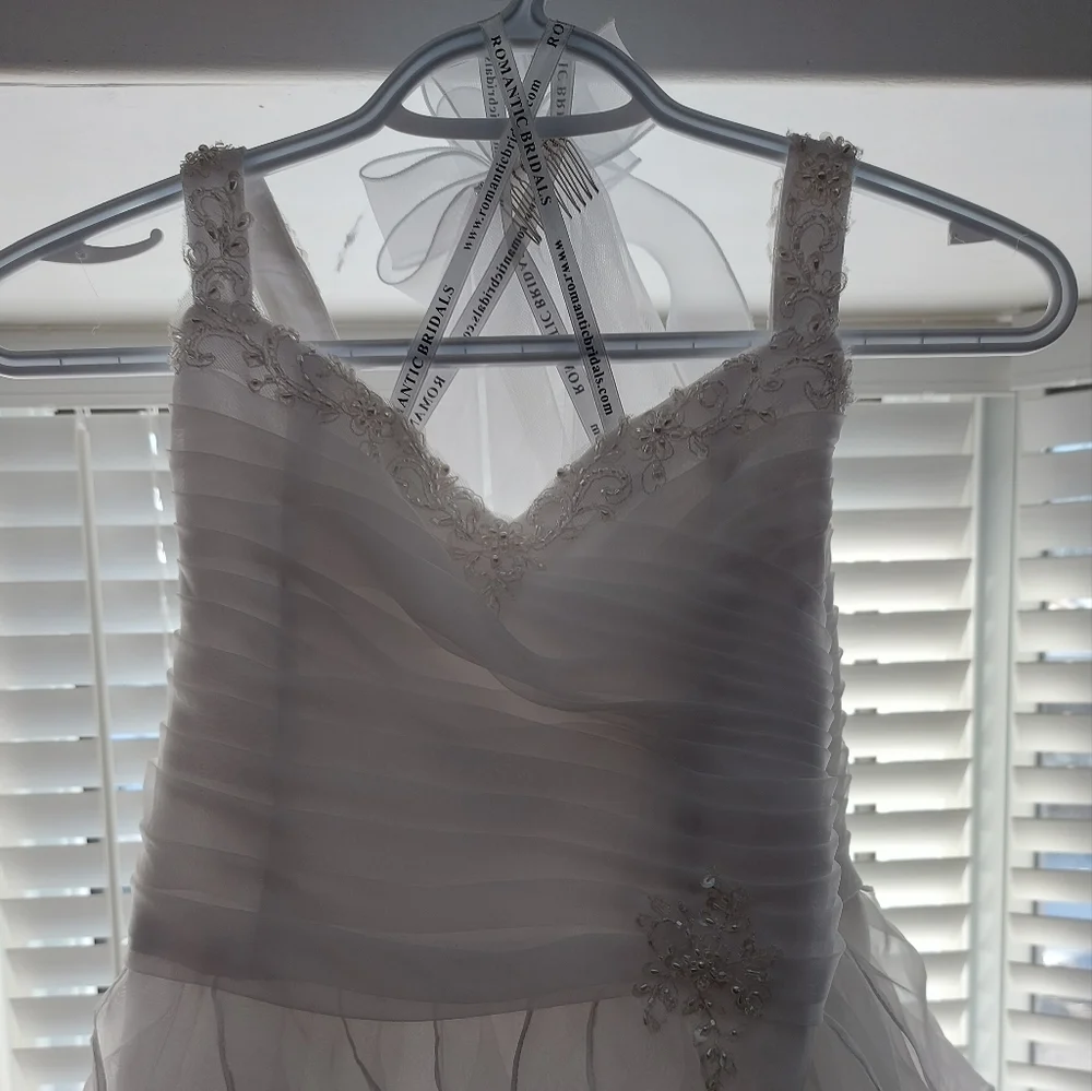 Flower Girl / Communion dress and matching veil - Picture 2 of 6